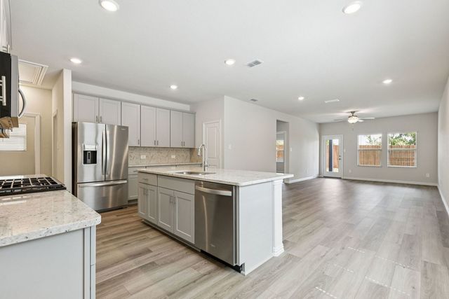 606 Travine Drive, Princeton, TX 75071