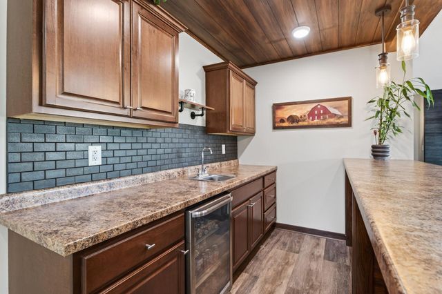 4564 121st Court NE, Blaine, MN 55449