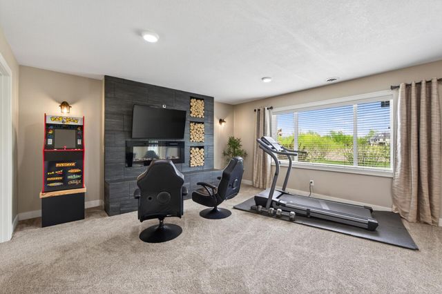 4564 121st Court NE, Blaine, MN 55449