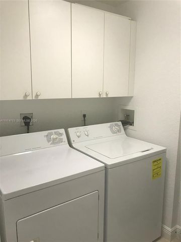 10770 NW 66th St 414, Doral, FL 33178