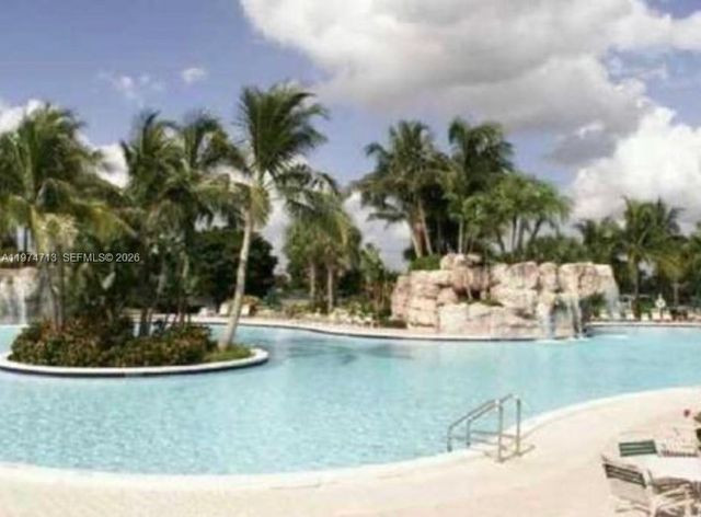 10770 NW 66th St 414, Doral, FL 33178