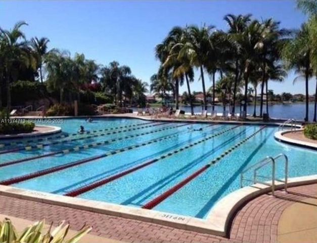 10770 NW 66th St 414, Doral, FL 33178