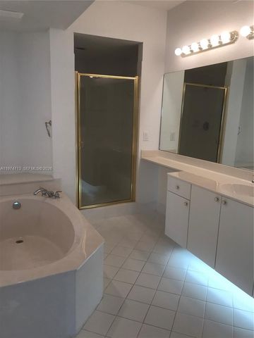 10770 NW 66th St 414, Doral, FL 33178