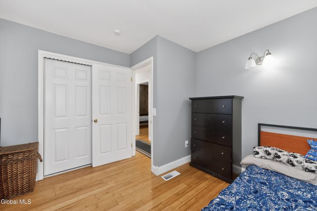 2110 Nahant Street, Rotterdam, NY 12306
