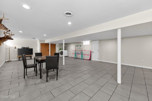 2110 Nahant Street, Rotterdam, NY 12306
