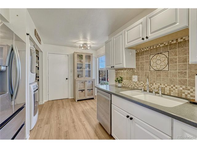 10359 W Fair Ave D, Littleton, CO 80127