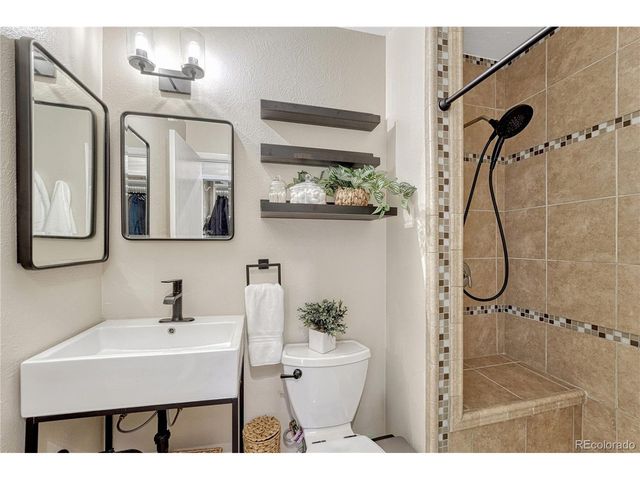 10359 W Fair Ave D, Littleton, CO 80127