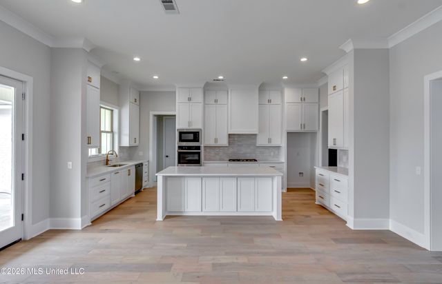 114 Charleston Cove, Madison, MS 39110