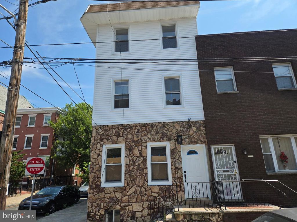1513 S 10TH ST, PHILADELPHIA, PA 19147 — exterior
