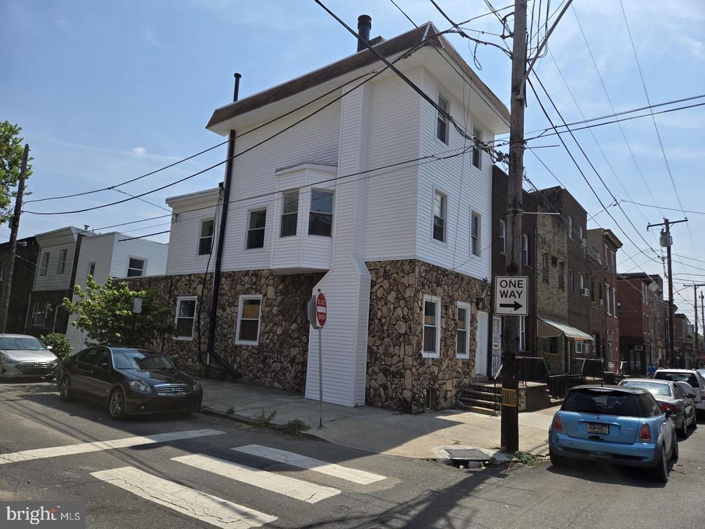 1513 S 10TH ST, PHILADELPHIA, PA 19147 — photo 2