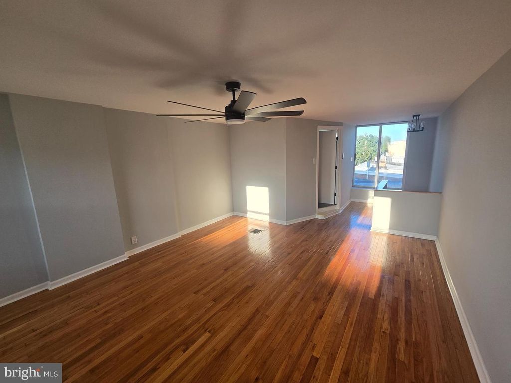 1513 S 10TH ST, PHILADELPHIA, PA 19147 — photo 4