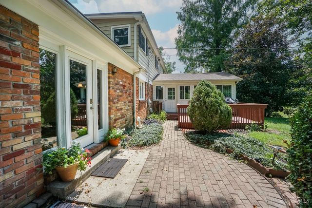 725 Kingfisher Lane, Glendale, OH 45246