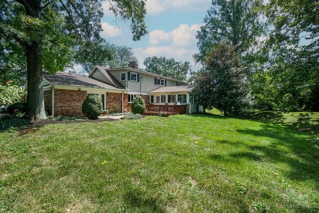 725 Kingfisher Lane, Glendale, OH 45246