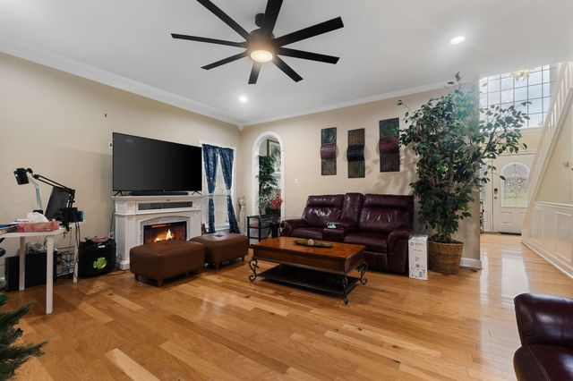 550 Alakoko Pl, Diamondhead, MS 39525