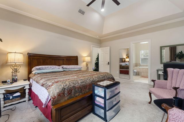 550 Alakoko Pl, Diamondhead, MS 39525