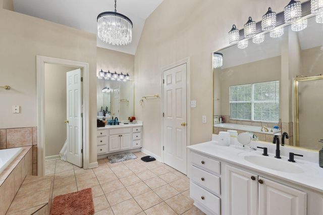 550 Alakoko Pl, Diamondhead, MS 39525