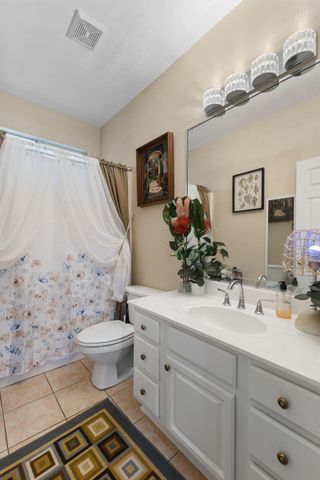 550 Alakoko Pl, Diamondhead, MS 39525