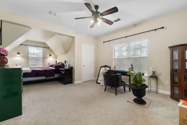 550 Alakoko Pl, Diamondhead, MS 39525