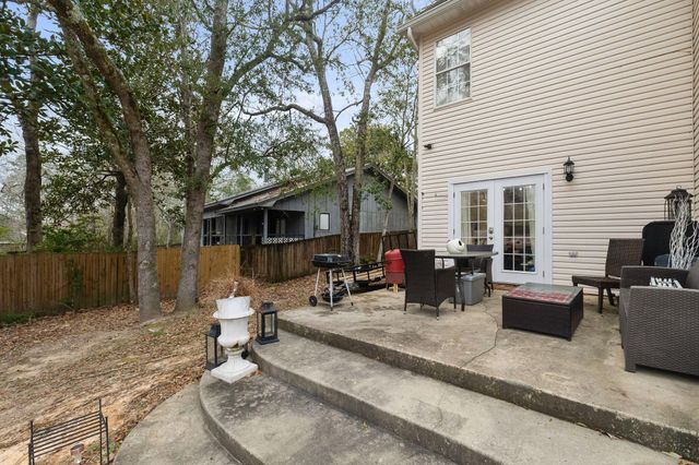 550 Alakoko Pl, Diamondhead, MS 39525