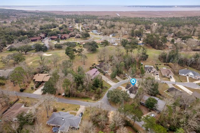 550 Alakoko Pl, Diamondhead, MS 39525