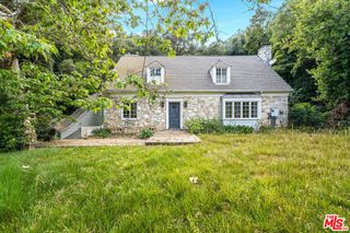 1495 Stone Canyon Road, Los Angeles, CA 90077