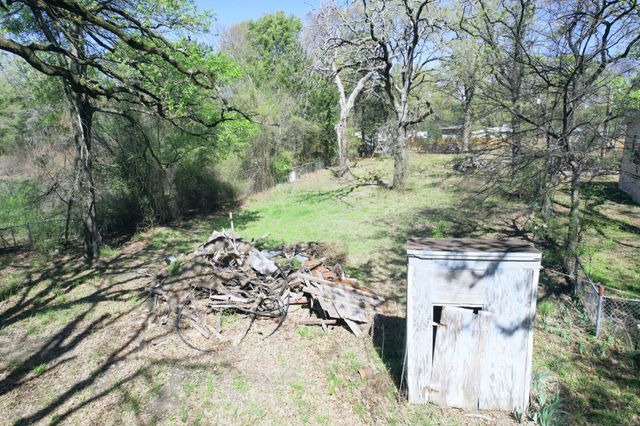 1865 County Road 2105, Kemp, TX 75143