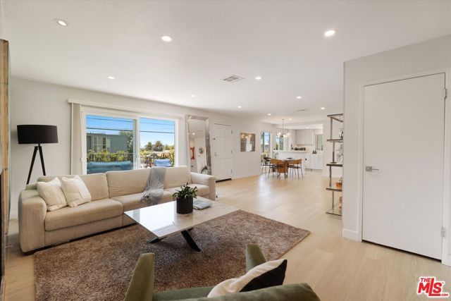 737 Pier Avenue 1, Santa Monica, CA 90405