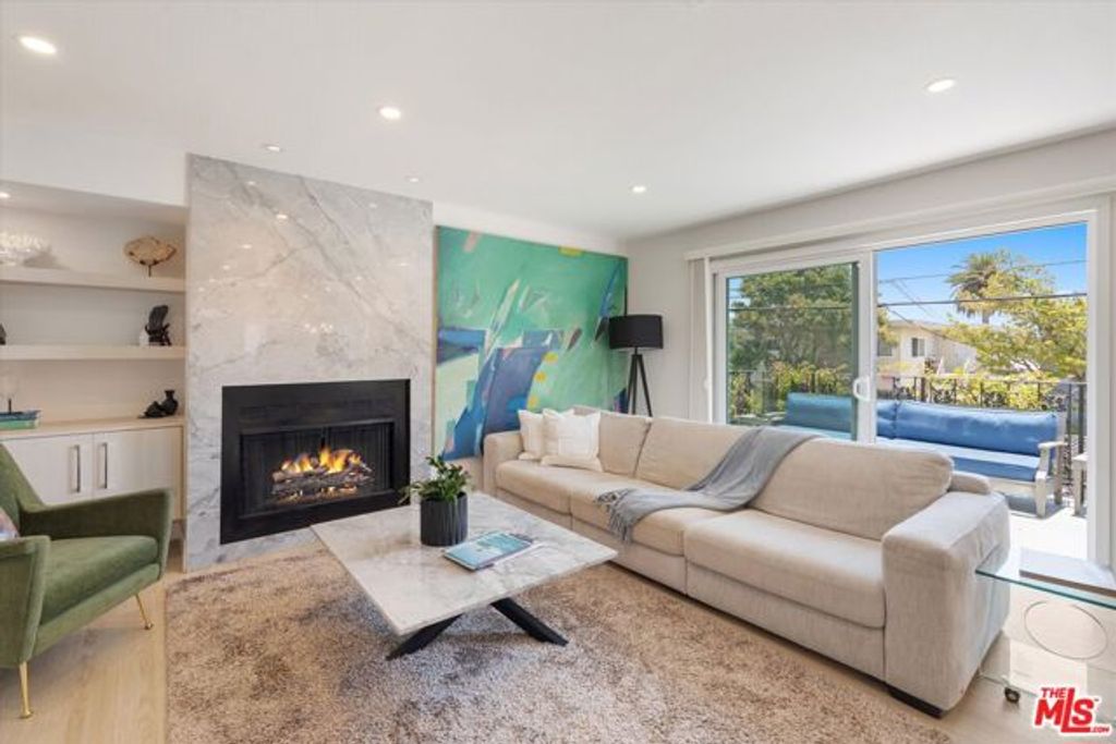 737 Pier Avenue 1, Santa Monica, CA 90405