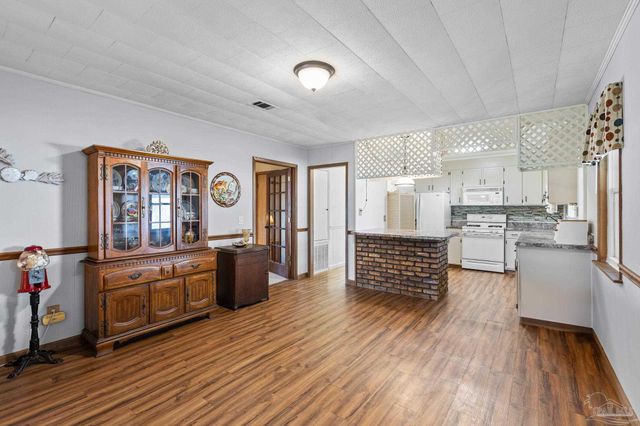 820 S K St, Pensacola, FL 32502