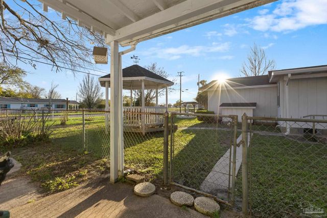 820 S K St, Pensacola, FL 32502