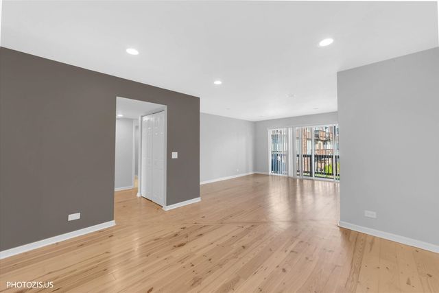 4202 Central Road 1D, Glenview, IL 60025