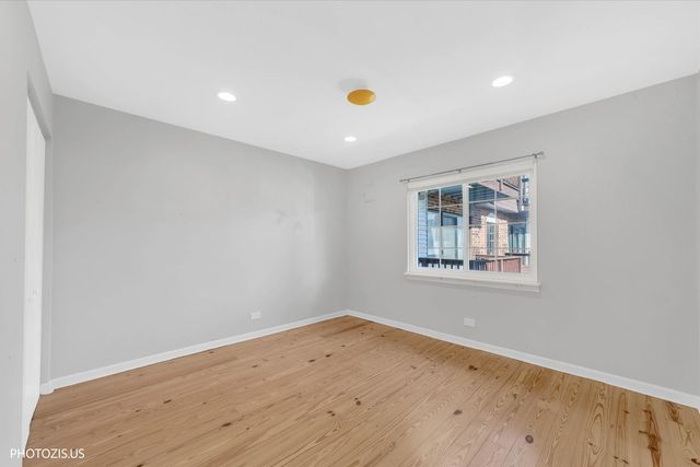 4202 Central Road 1D, Glenview, IL 60025