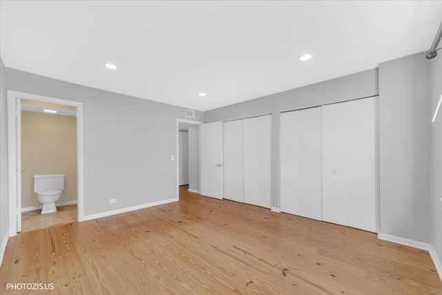 4202 Central Road 1D, Glenview, IL 60025