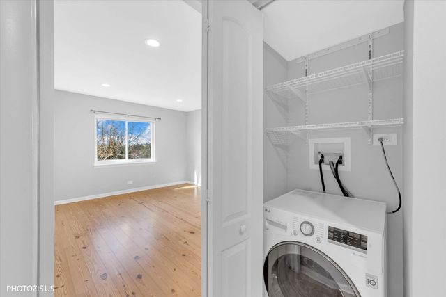 4202 Central Road 1D, Glenview, IL 60025