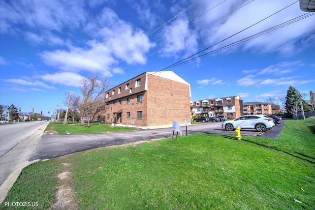 4202 Central Road 1D, Glenview, IL 60025