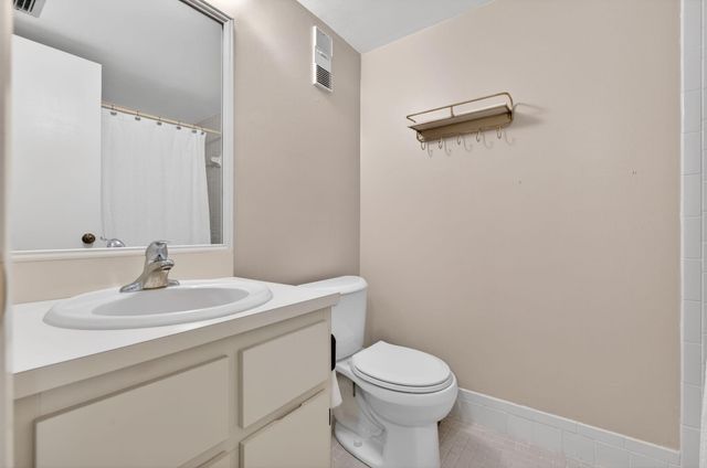 2205 S Cypress Bend Dr 604, Pompano Beach, FL 33069