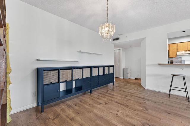 2205 S Cypress Bend Dr 604, Pompano Beach, FL 33069