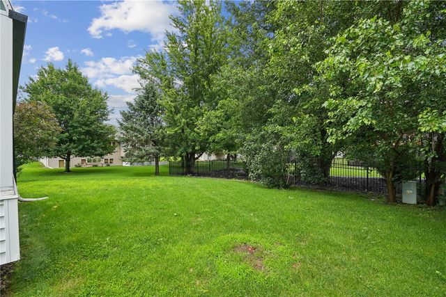 402 Windsor Drive, Solon, IA 52333