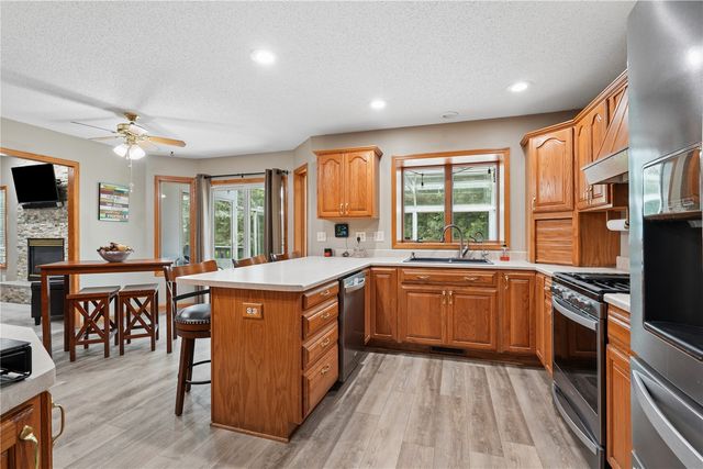 402 Windsor Drive, Solon, IA 52333