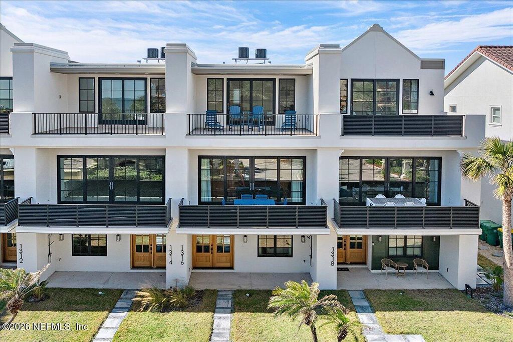 1316 1ST Street N, Jacksonville Beach, FL 32250