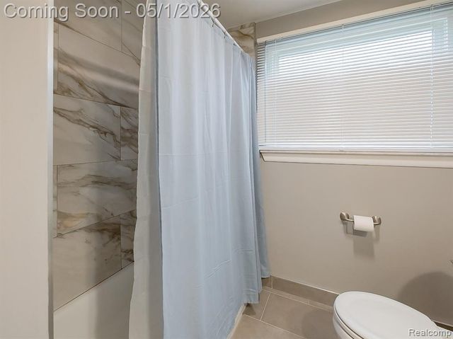 36372 Meadowbrook Street, Livonia, MI 48154