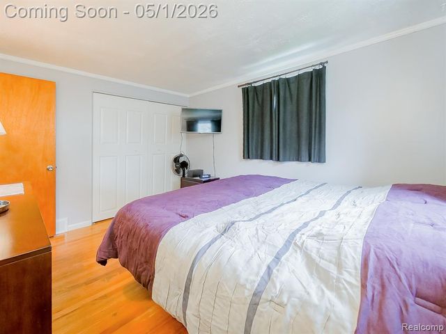 36372 Meadowbrook Street, Livonia, MI 48154