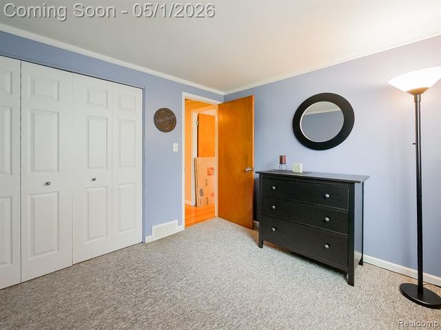 36372 Meadowbrook Street, Livonia, MI 48154