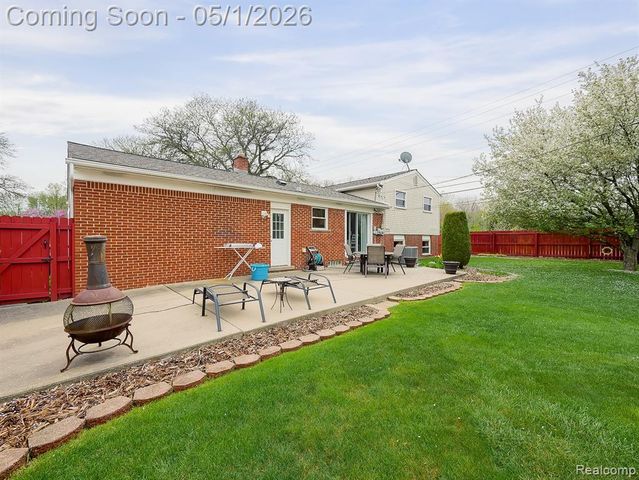 36372 Meadowbrook Street, Livonia, MI 48154