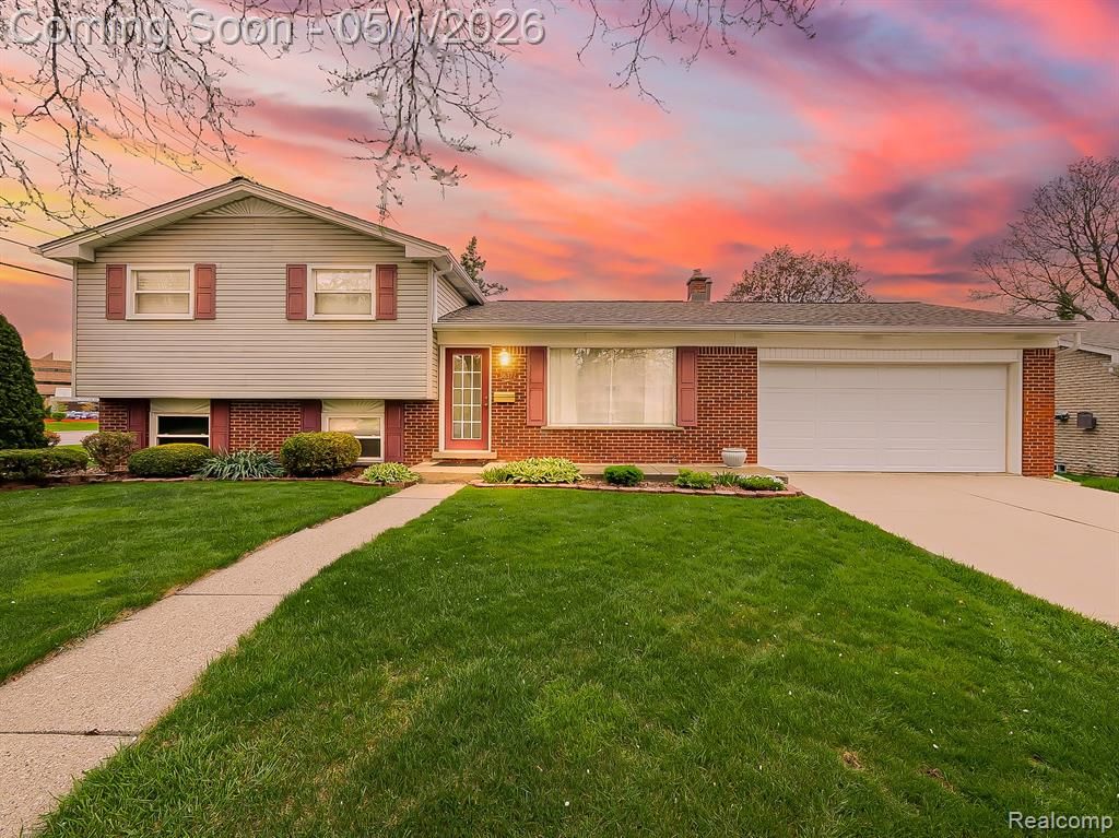 36372 Meadowbrook Street, Livonia, MI 48154