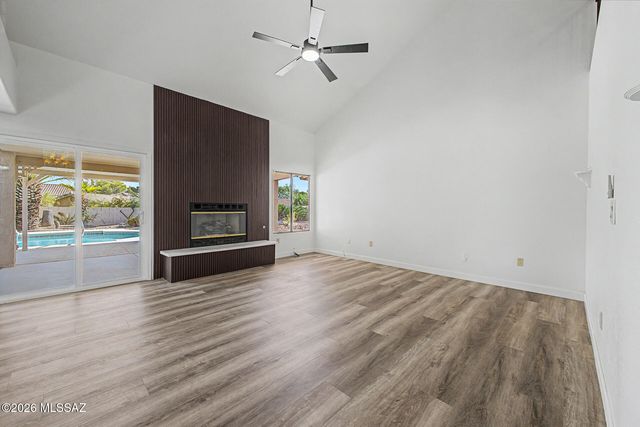 235 Marlboro Road, Oro Valley, AZ 85755