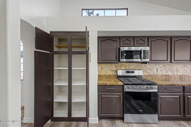 235 Marlboro Road, Oro Valley, AZ 85755