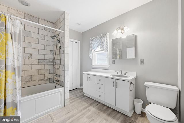 331 TAYLOR ST, Riverside, NJ 08075