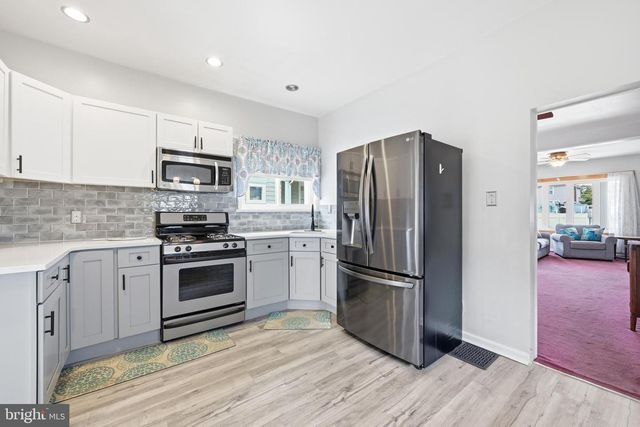 331 TAYLOR ST, Riverside, NJ 08075