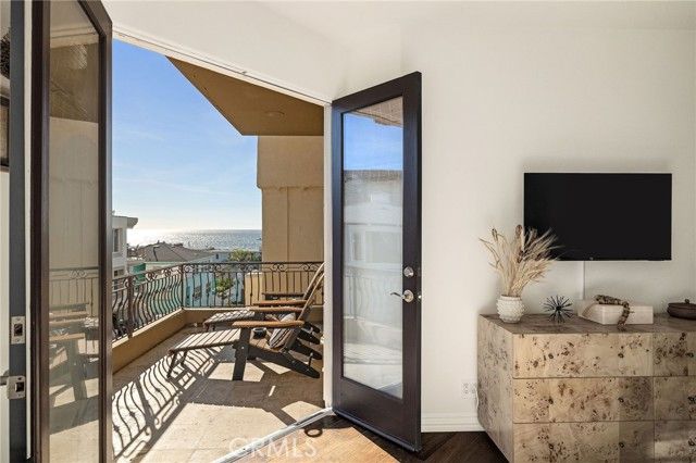 229 23rd, Manhattan Beach, CA 90266
